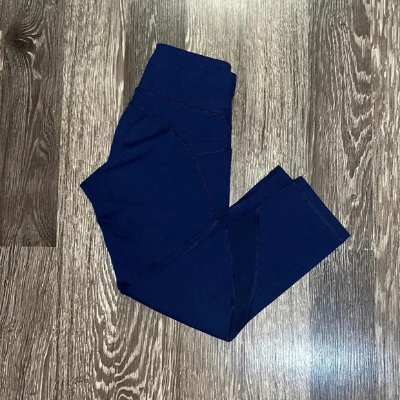 Woman’s old navy leggings size XS - Picture 1 of 3